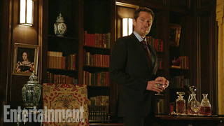 Illustration for article titled Guess who's playing a villain in Arrow and Hunger Games: Mockingjay!